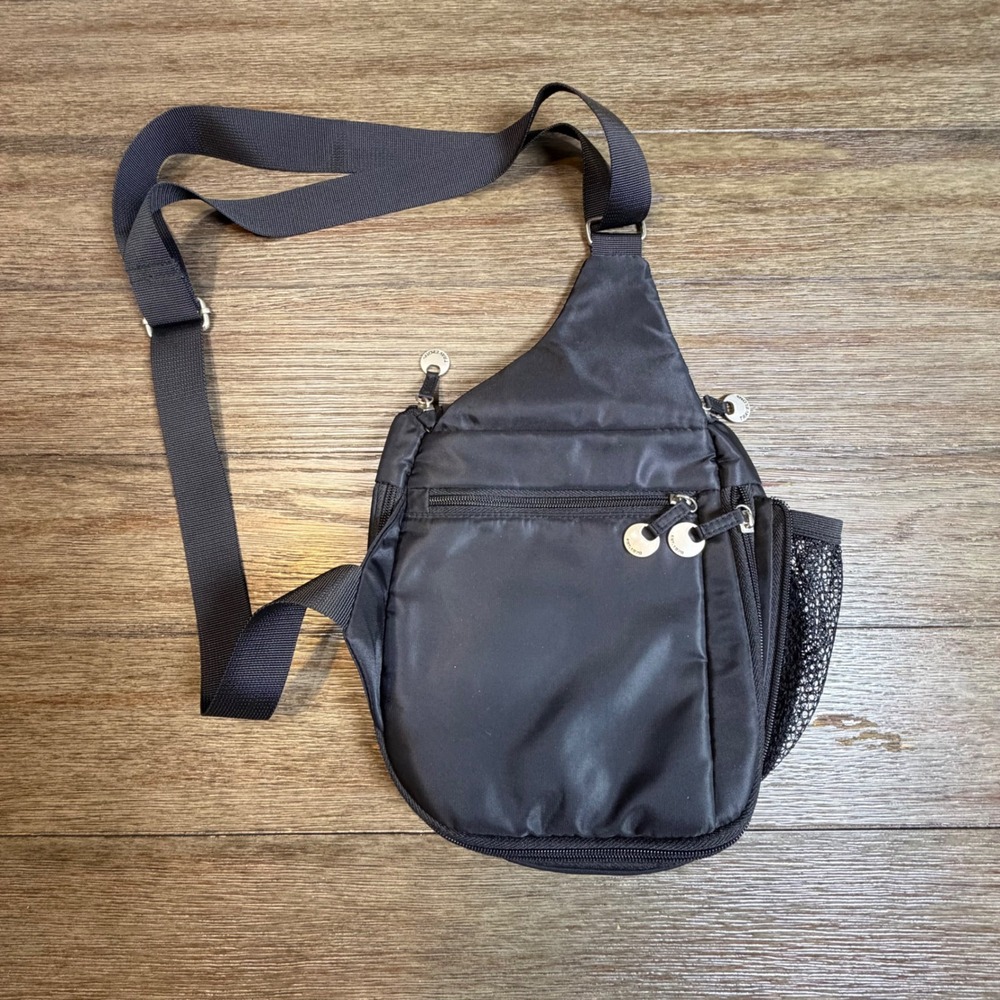Travelon Anti-Theft Heritage Crossbody Unisex Bag Black RFID Blocking Travel Bag - Picture 2 of 10